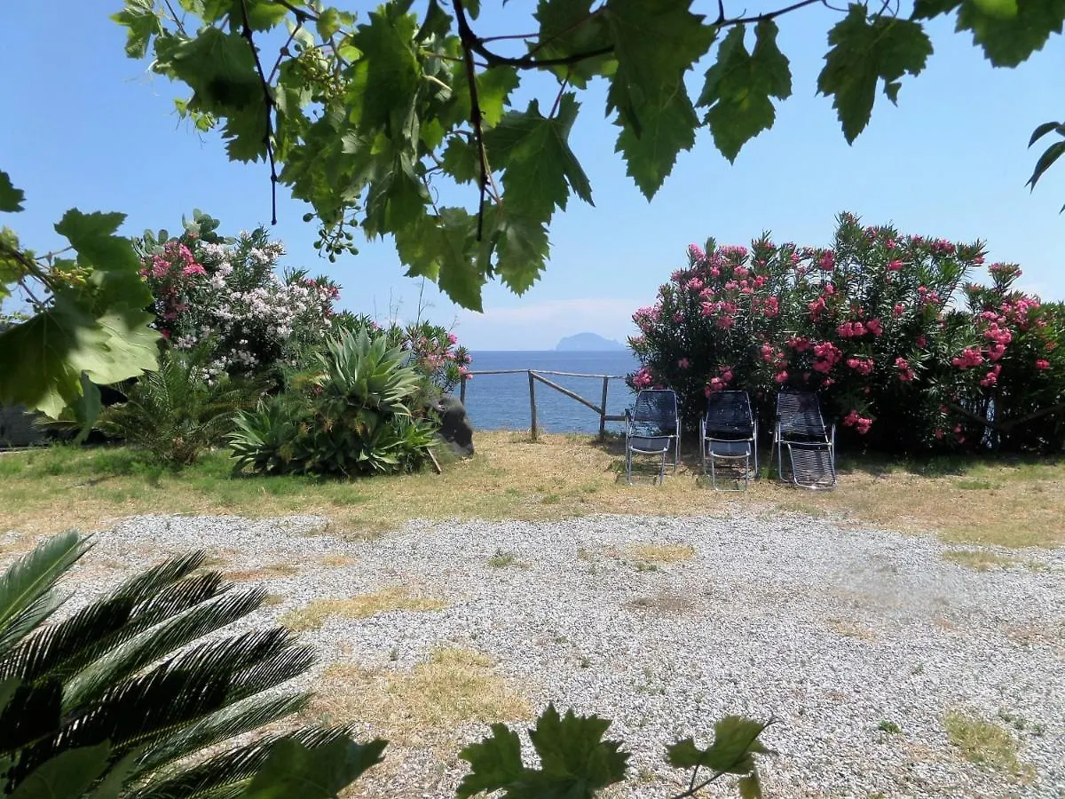Case Sulla Spiaggia Di Santa Marina Salina Tatil Evi