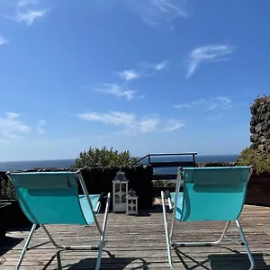 Dammuso Bacio Pantesco Scauri (Sicily)