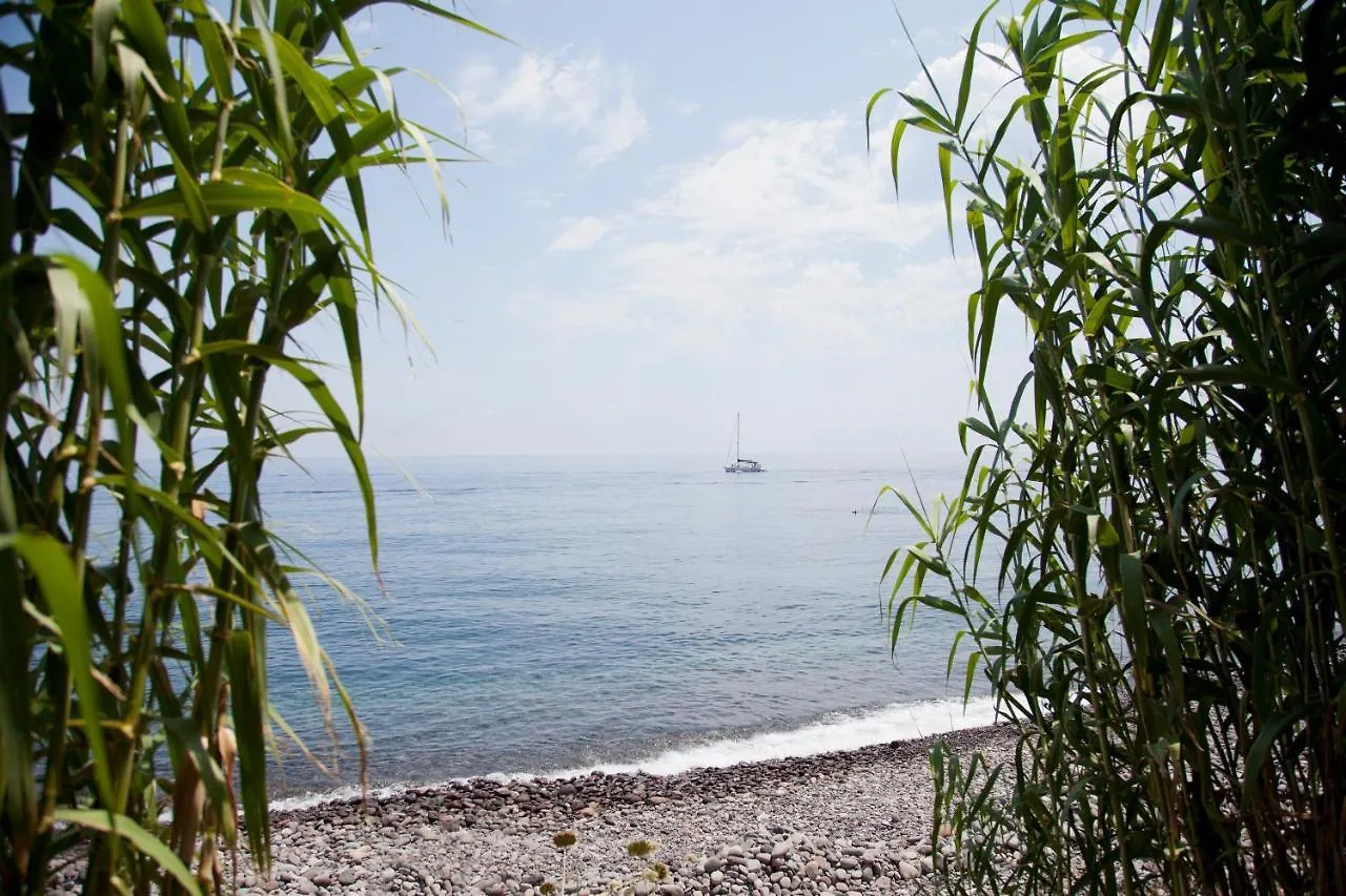 Holiday home Case Sulla Spiaggia Di Santa Marina Salina